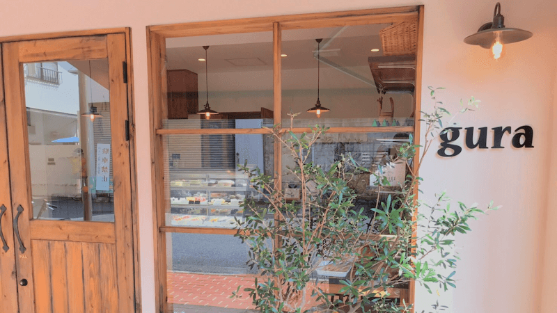 pâtisserie guraの店内風景