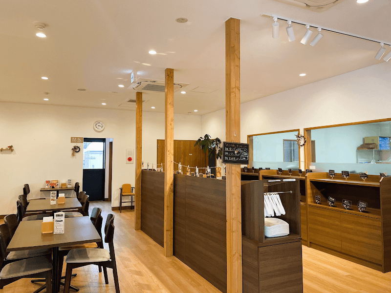 パン工房あさのわの店内風景