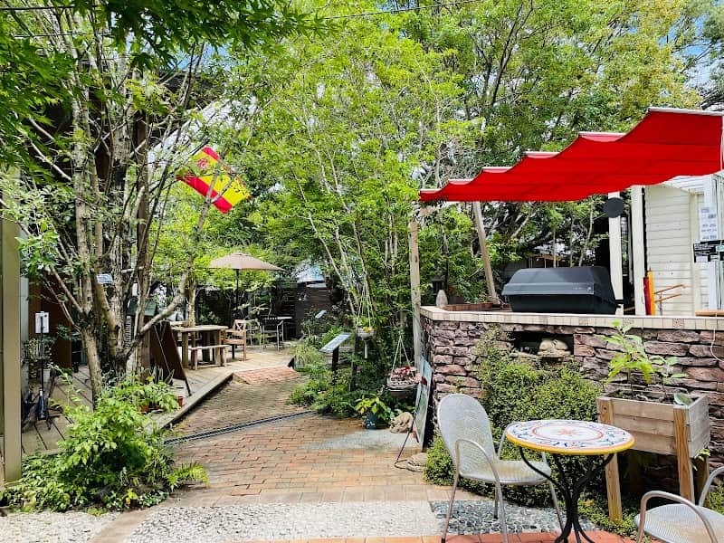Broad tree cafeの店内風景