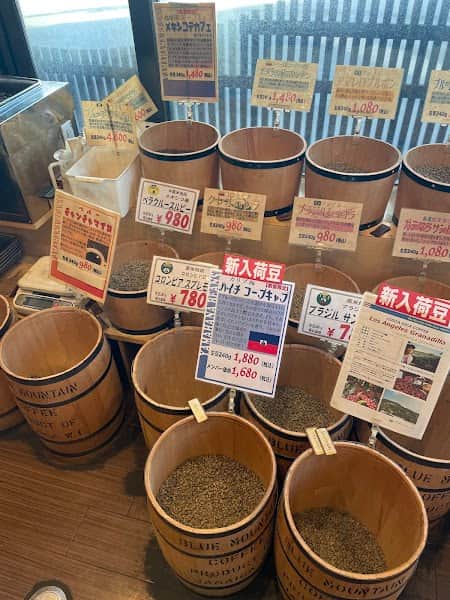 コーヒーロースト山鼻Beansの店内風景