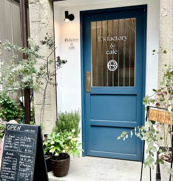 E’s factory&cafeの店内風景