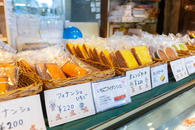 ポム・ドゥ・テールの店内風景
