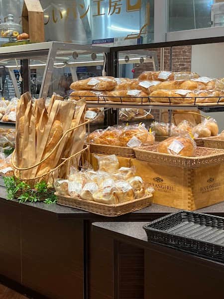 365 BAKERYの店内風景
