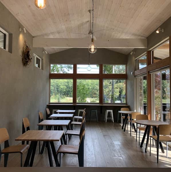 OLIKA CAFEの店内風景