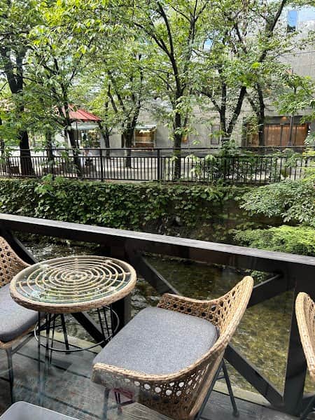 Panel cafe 京都店の店内風景