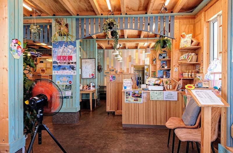 ハンバーグレストラン つきみち 東松島店の店内風景