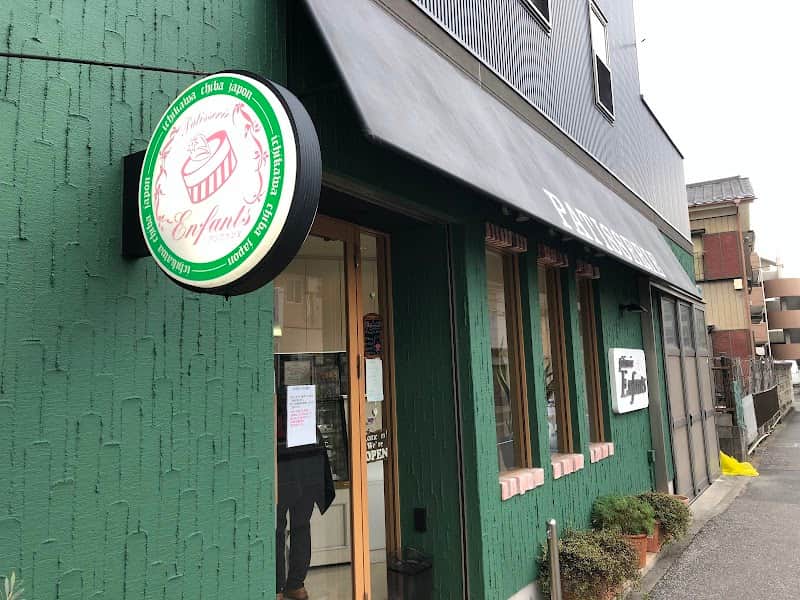 Patisserie Enfants（パティスリー アンファン）の店内風景