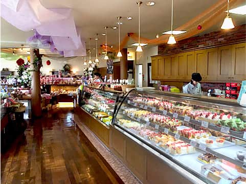 モンターニュ 浜北店の店内風景