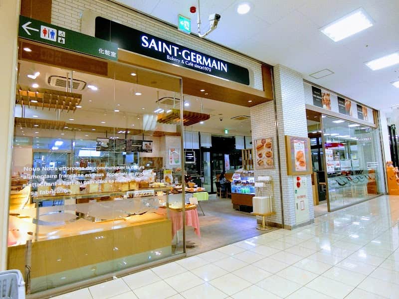 サンジェルマン 河辺店の店内風景