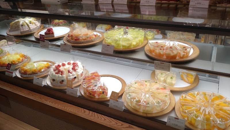 フルーツピークス アルティザン エキュート日暮里店の店内風景