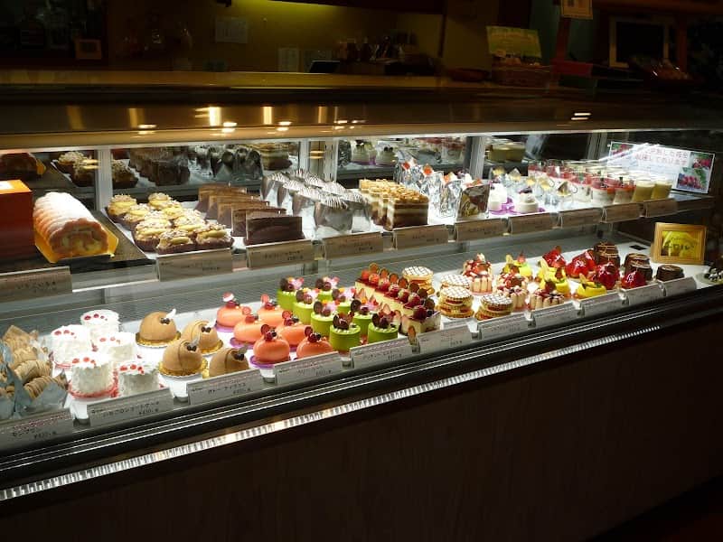 パティスリー チロルの店内風景