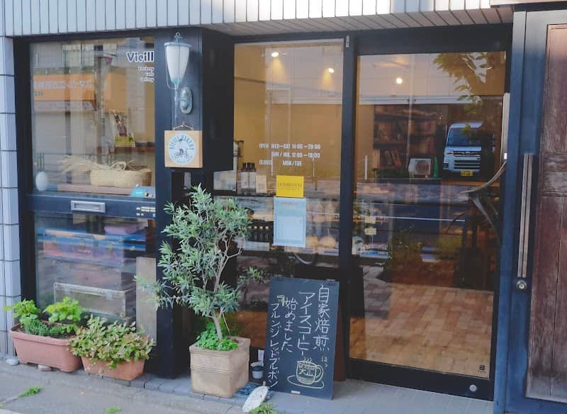 ベーカリーカフェ＆ギャラリー ヴィエイユの店内風景