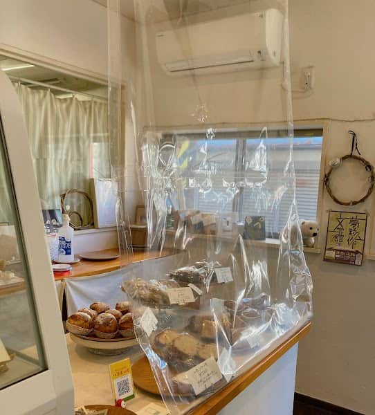 こぐまや洋菓子店の店内風景