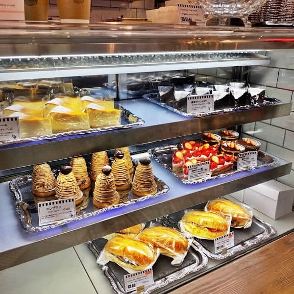 MONDIAL KAFFEE 328 CLUB ACEの店内風景