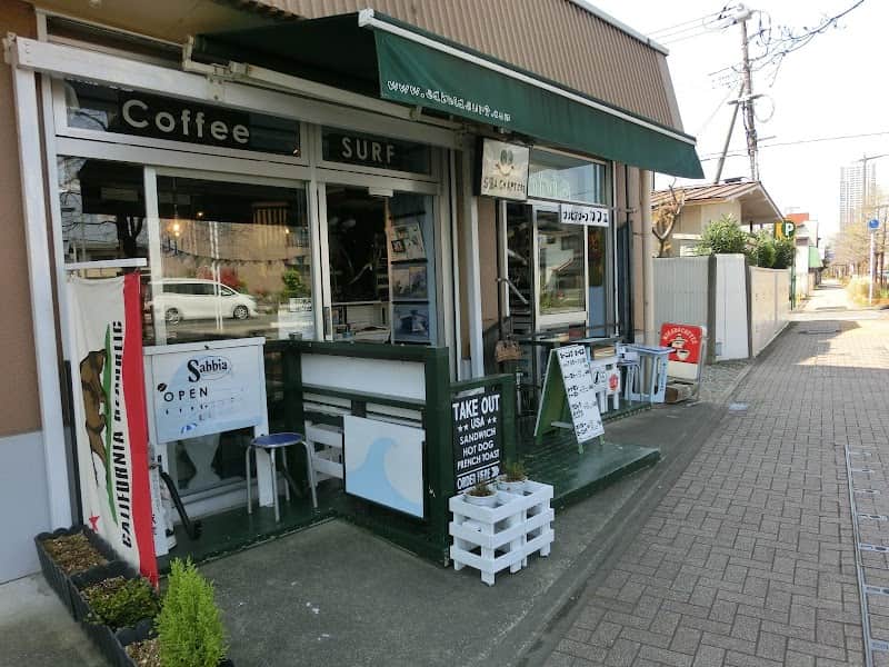 サッビアサーフカフェの店内風景