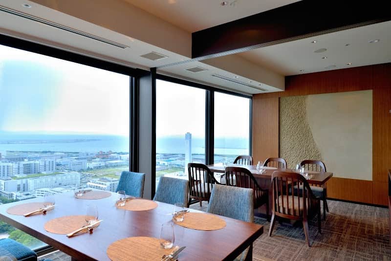 神戸ポートピアホテルレストラン総合案内の店内風景