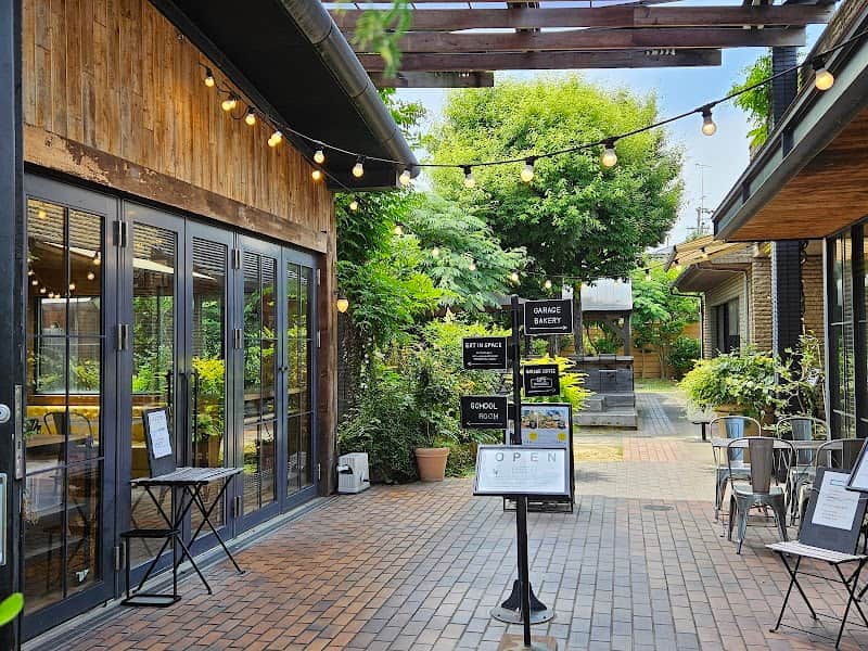ガレージベーカリーの店内風景