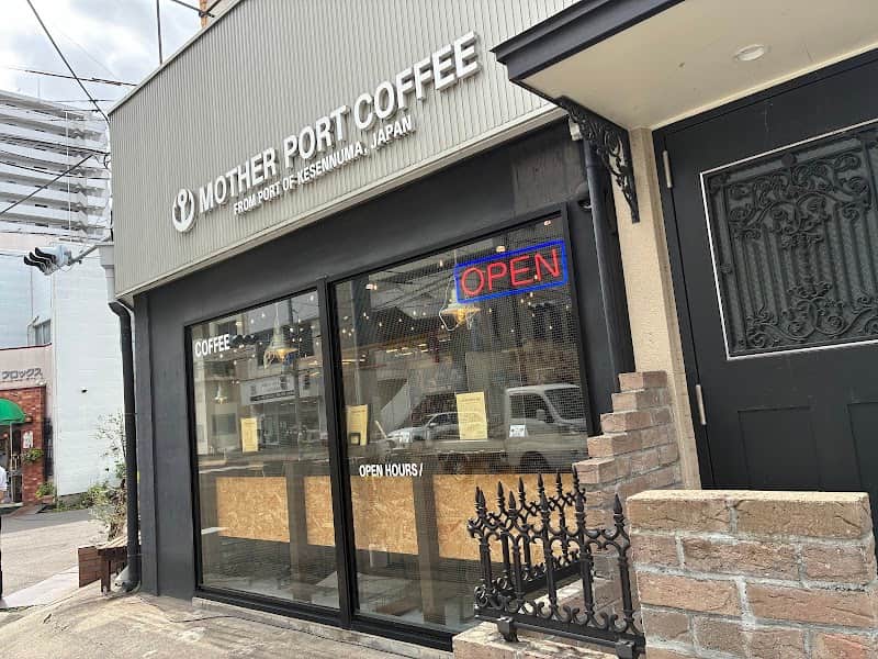 フルセイルコーヒー東北大学病院前店の店内風景