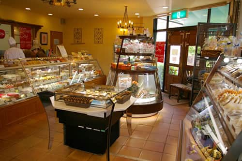 さいかい堂もみじが丘店の店内風景