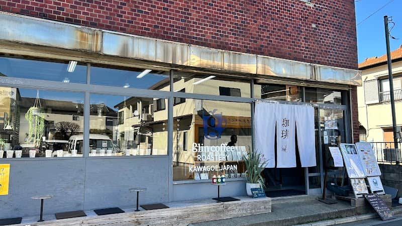glin coffee 川越時の鐘店の店内風景