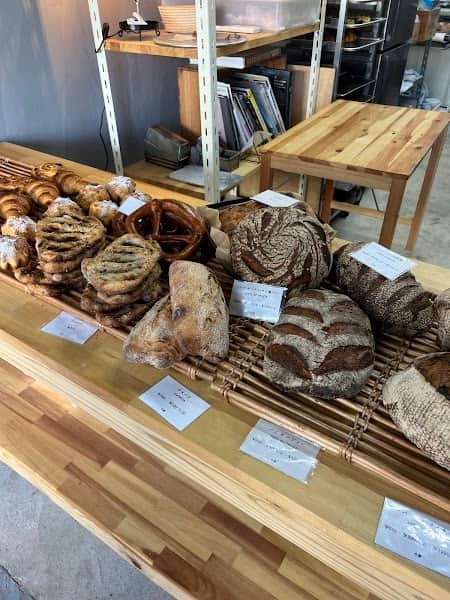 ライオットベーカリーの店内風景