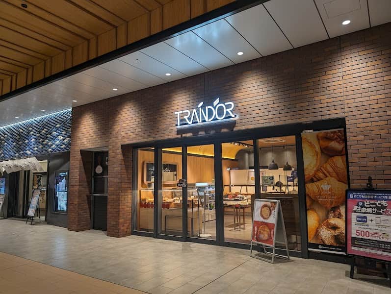 トランドール長崎駅店の店内風景