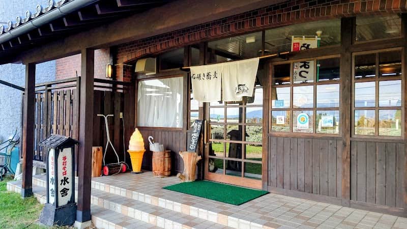 そばカフェ水舎の店内風景