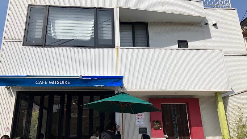 CAFE MITSUIKEの店内風景