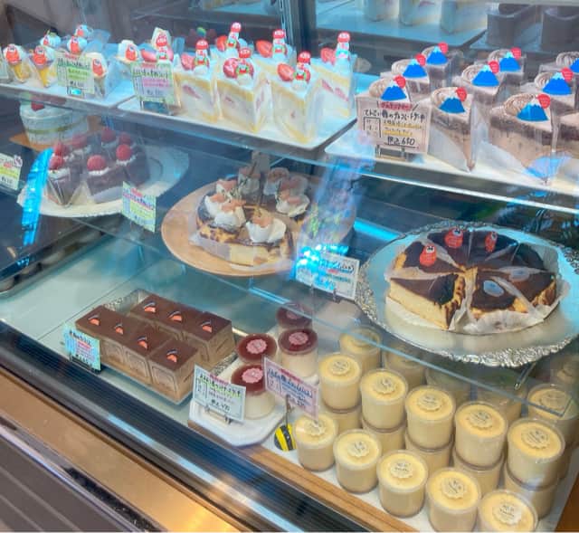 パティスリー＆カフェMIMOSA（ミモザ）の店内風景