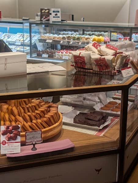 ノワ・ドゥ・ブール 銀座三越店の店内風景