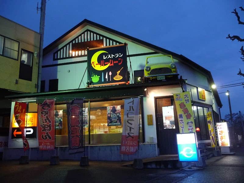 ペーパームーンの店内風景