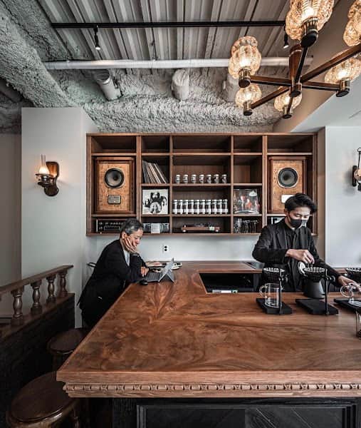 GLITCH COFFEE GINZAの店内風景