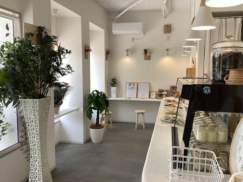 BUTTON 〜小さな瓶のお菓子屋さん〜の店内風景