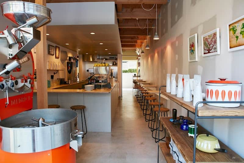 FINETIME COFFEE ROASTERSの店内風景