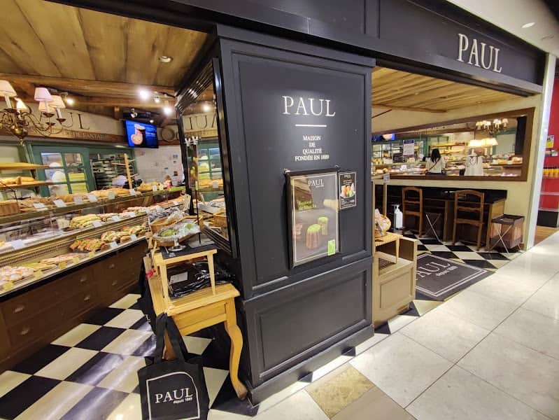 ポール・ボキューズ・ベーカリー 玉川高島屋店の店内風景