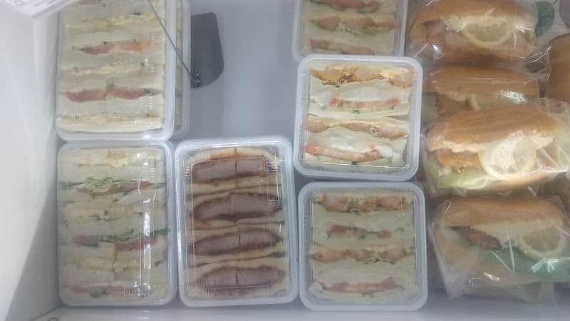 松石パンの店内風景