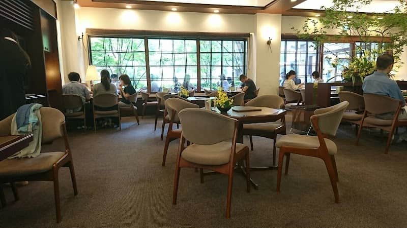 ウエスト青山ガーデンの店内風景