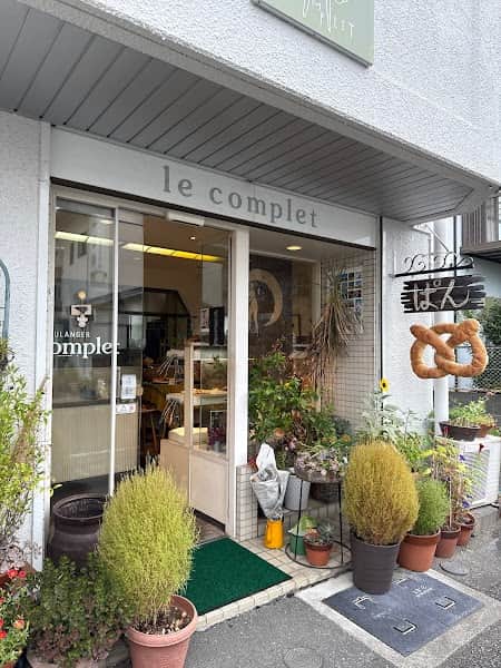 ル・コンプレの店内風景