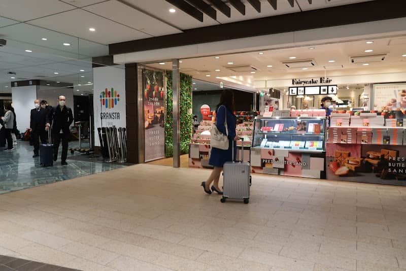 フェアリーケーキ フェア グランスタ店の店内風景