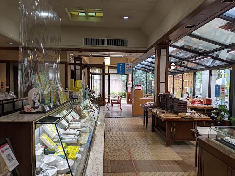 いしむら 勅使道店の店内風景