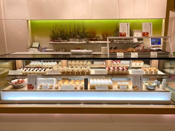 新宿中村屋 スイーツ＆デリカ Bonnaの店内風景