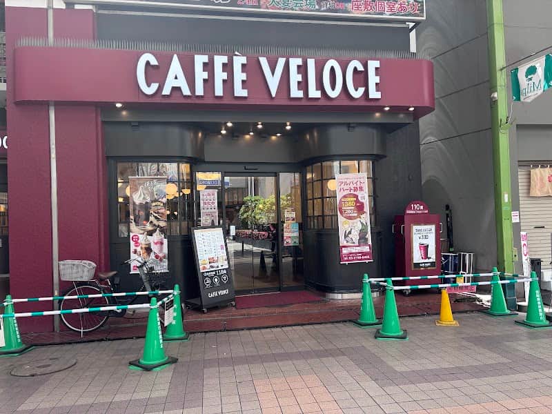 CAFFE VELOCE 大森店の店内風景