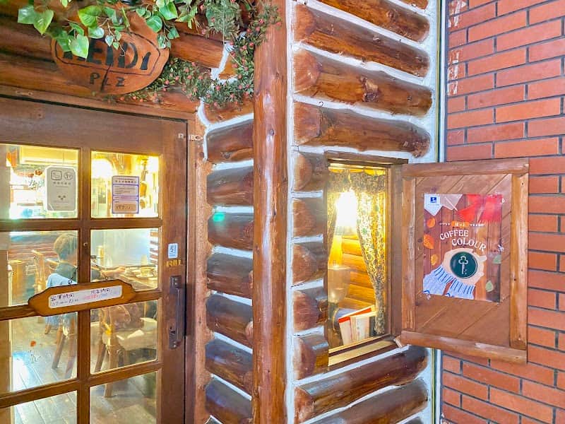 喫茶 ハイジの店内風景