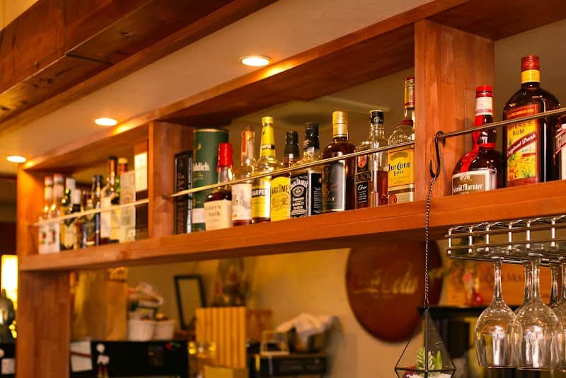 Cafe&Bar Easeの店内風景