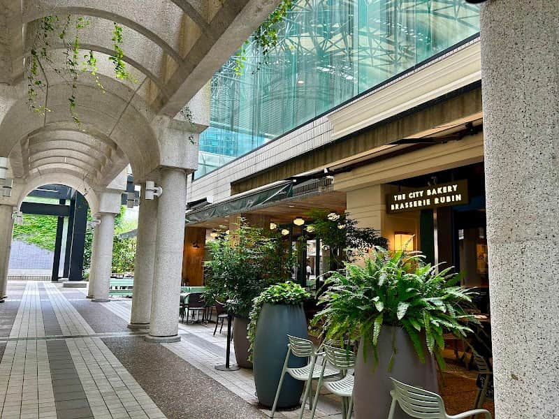 THE CITY BAKERY 赤坂の店内風景