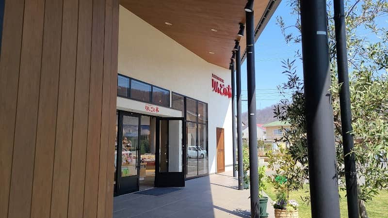 デザートランドりんごの木 千曲店の店内風景