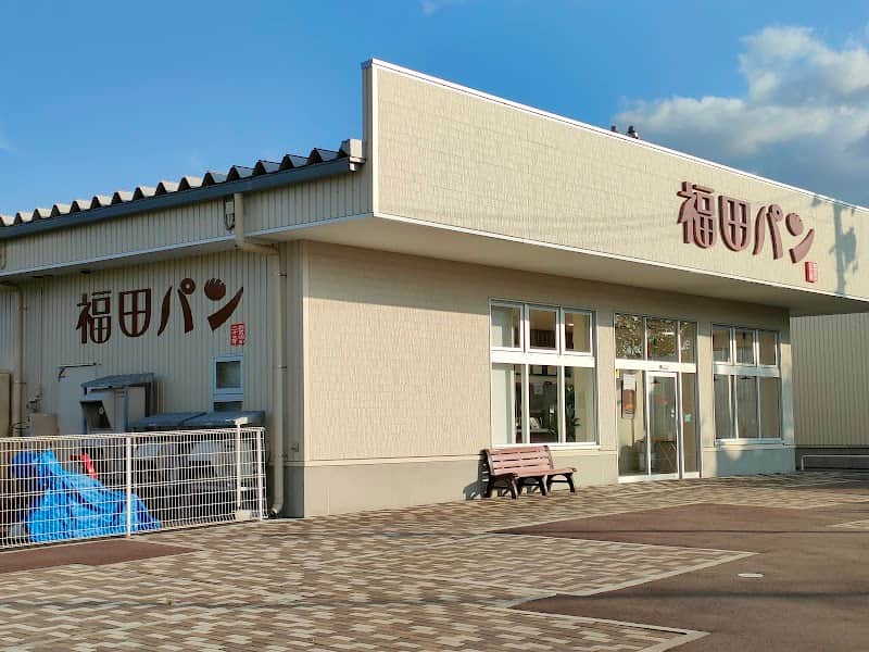 福田パン みたけ店の店内風景
