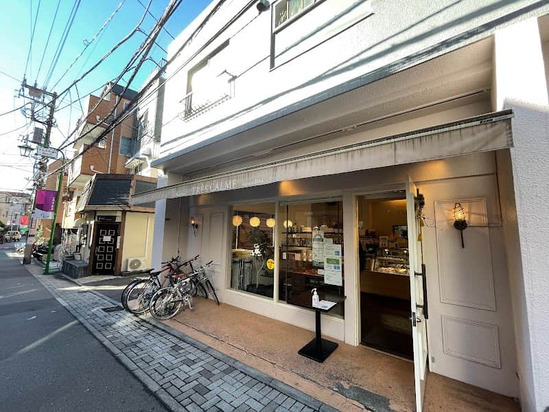 TRÈS CALME トレカルムの店内風景
