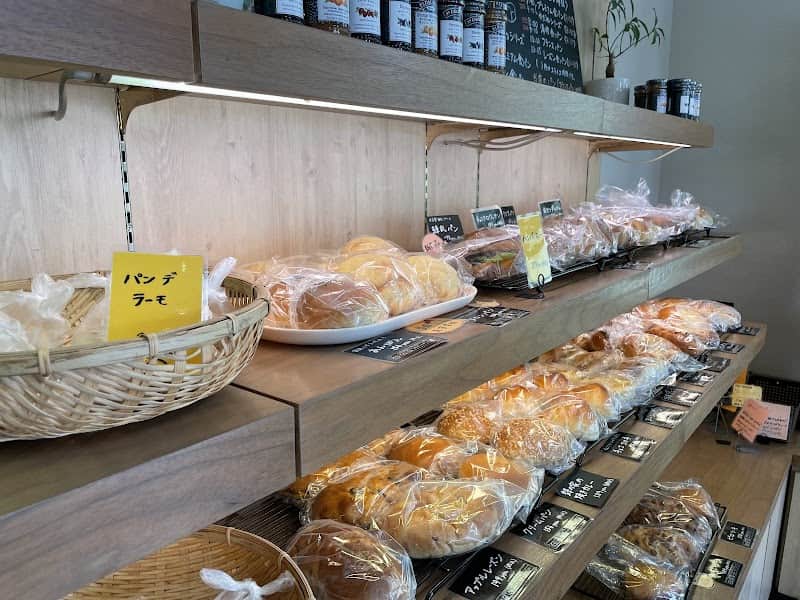 パン レザンの店内風景