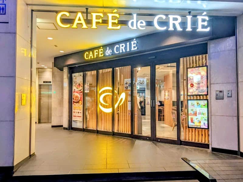 CAFE de CRIE 大塚駅前店の店内風景